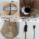 detail con cable enchufe.webp