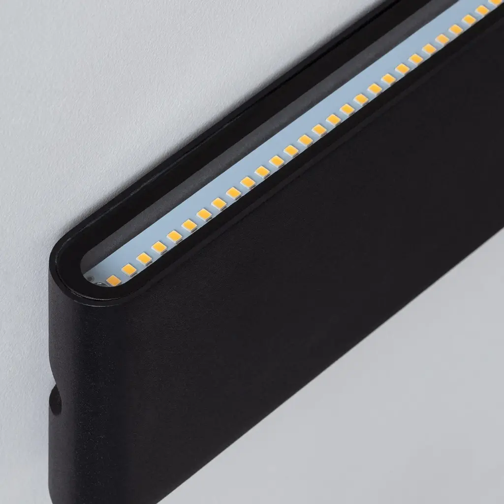 aplique-de-pared-exterior-led-20w-aluminio-rectangular-iluminacion-doble-cara-luming-negro (1).webp