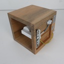 Aplique de Pared de Madera “CUBET” – Diseño en Cubo, Luz Arriba y Abajo, Casquillo E27