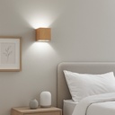 Aplique de Pared de Madera “CUBET” – Diseño en Cubo, Luz Arriba y Abajo, Casquillo E27