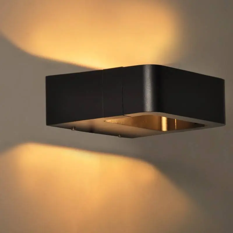 aplique-de-pared-kurrt-color-negro-7w-ip65-2800k.webp