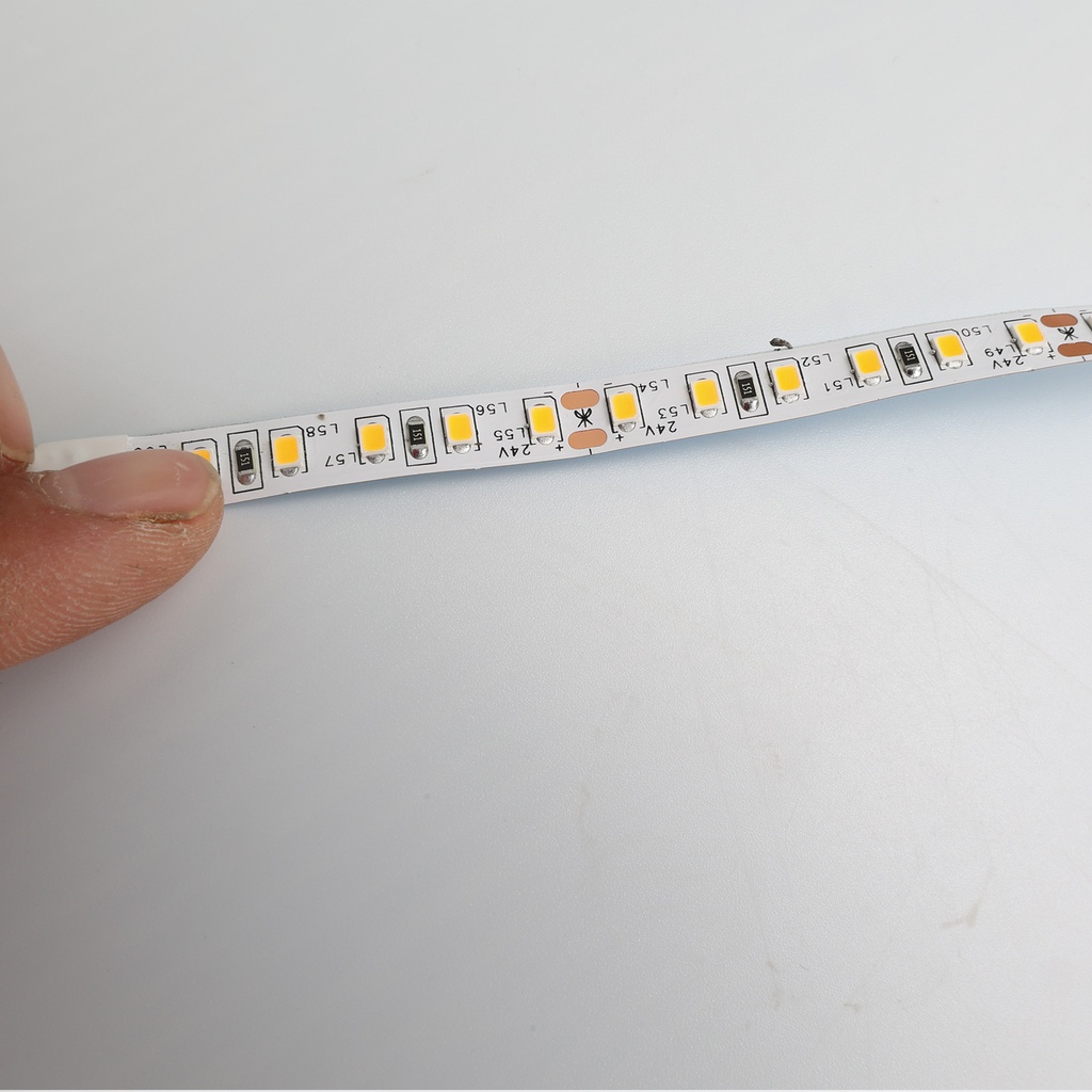 TIRA LED 24V DC-50W-10W/m-Ancho 8mm-120 LEDs SMD2835/metro-18W/m-Monocolor-Corte cada 5cm-IP20-5 metros