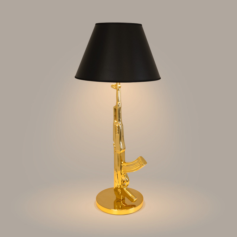 Lámpara de Mesa-Lámpara de Salón Estilo Pistola – Metal Moderno en Oro y Plata "AK47" Altura 97cm