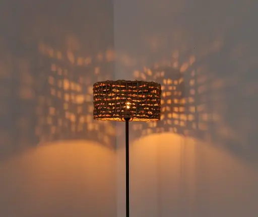 [F004] Naturrattan-Stehlampe „MARINA“